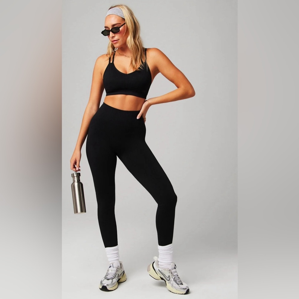 Fabletics small Seamless High-Waisted Linework Leggings set.Brand new with tags